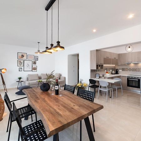 Loft 57 Apartment อายิโอสนิโกลาโอส ภายนอก รูปภาพ